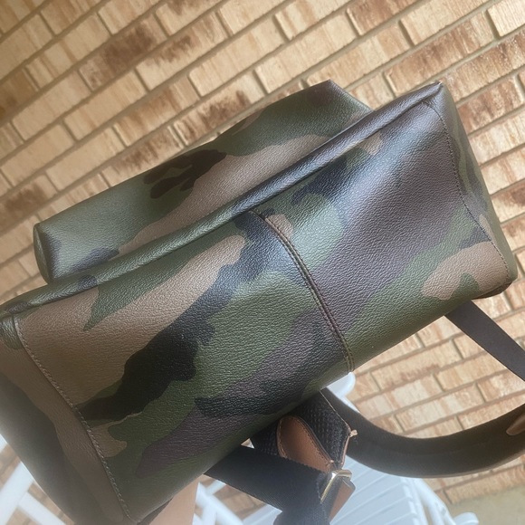 Coach Brown Leather & Camo Backpack - Picture 3 of 14